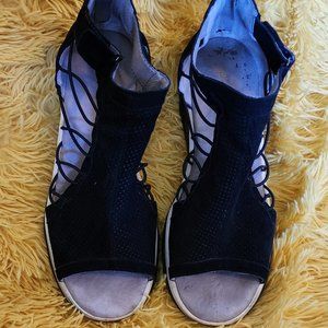 Jambu Naomi Wedge Sandals